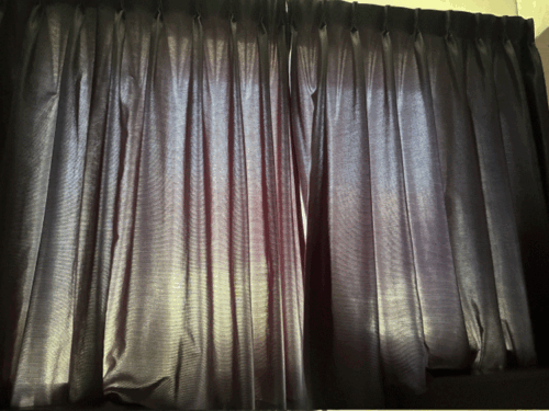 窓の遮熱対策に役立つカーテン