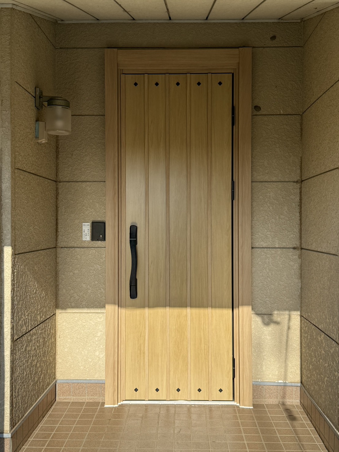 八千代町　補助金でお得に玄関ドアリフォーム！