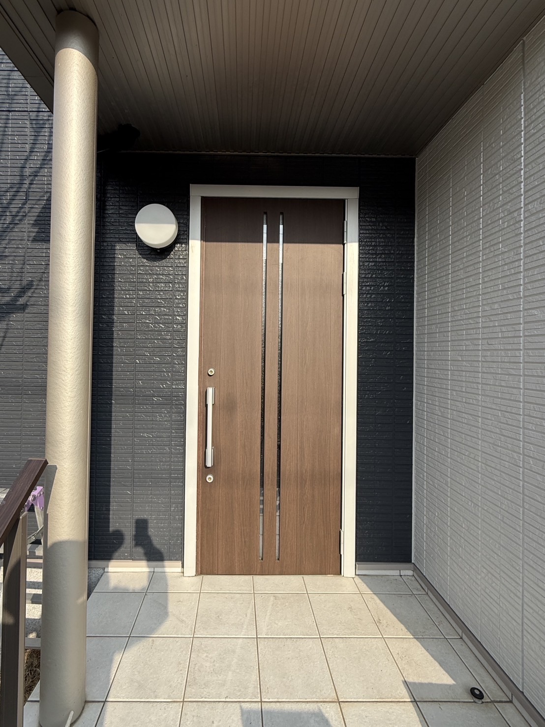 つくば市　玄関ドアリフォーム　カバー工法